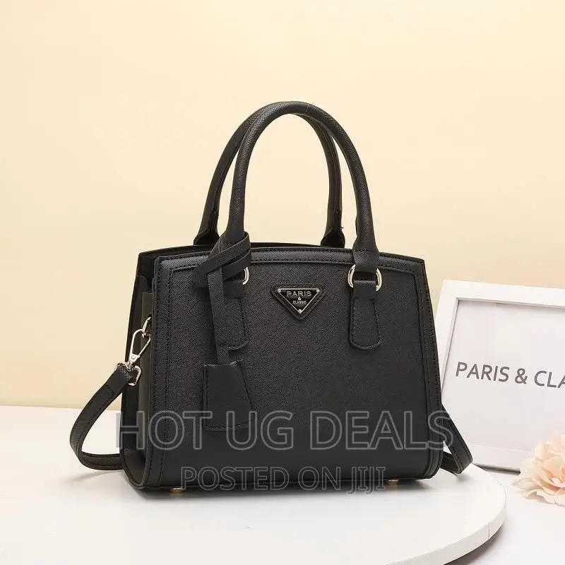 Ladies Classic Designer Handbag - Black