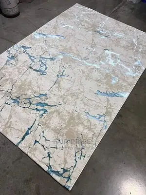 Center Carpets