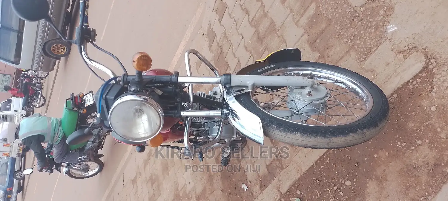 TVS Apache 180 RTR 2014 Silver