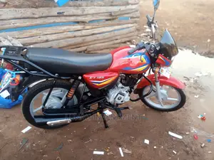 Bajaj Boxer 125 2023 Red