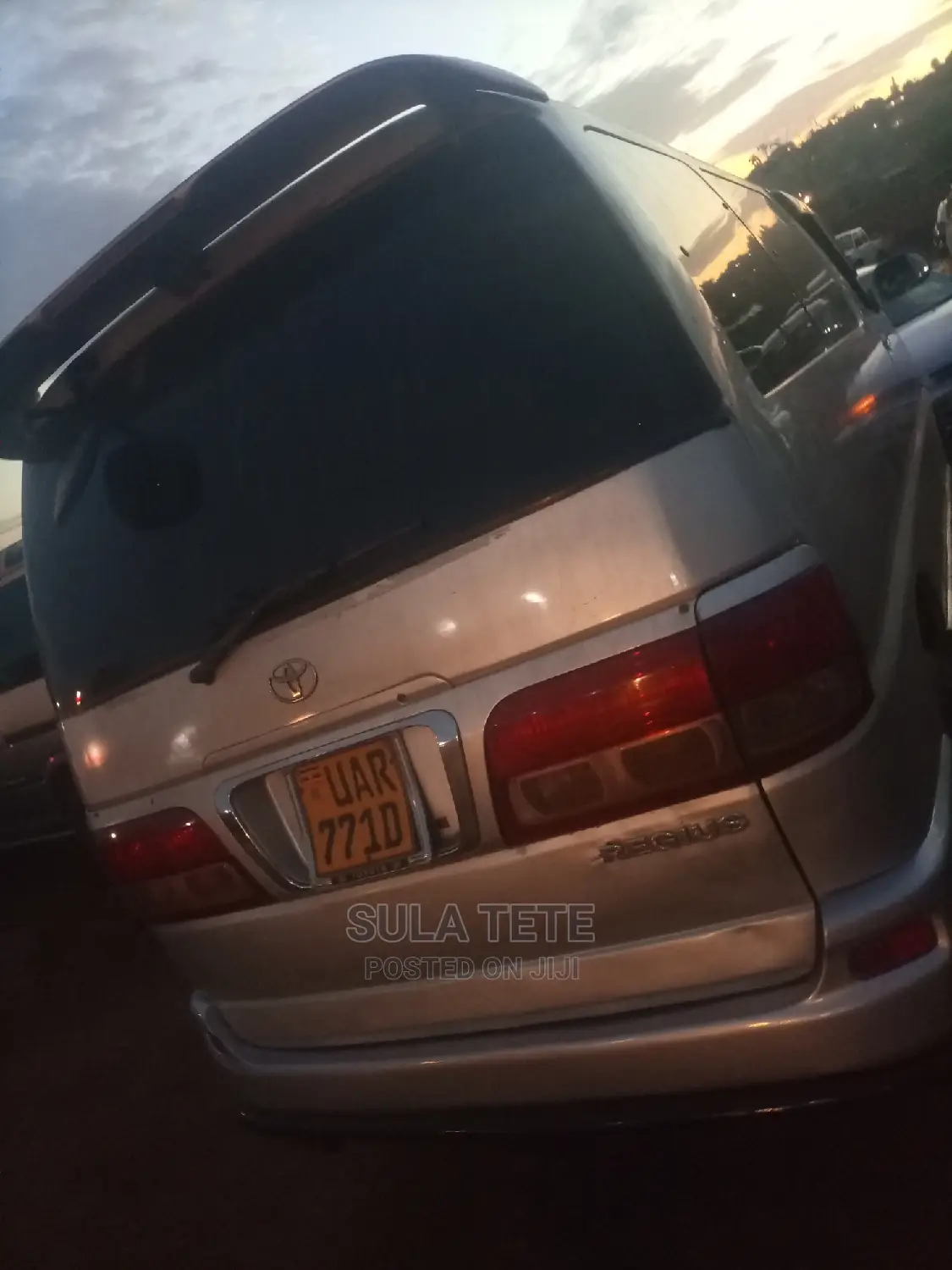 Toyota Regius 1999 Grey