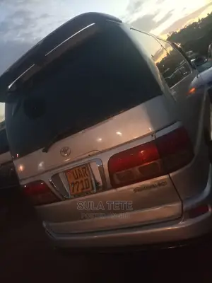 Toyota Regius 1999 Grey