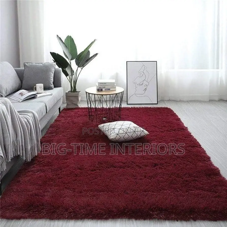 Fluffy Center Carpet Maroon- Medium