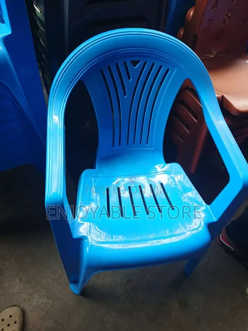 Plastic Chairs(Nice)