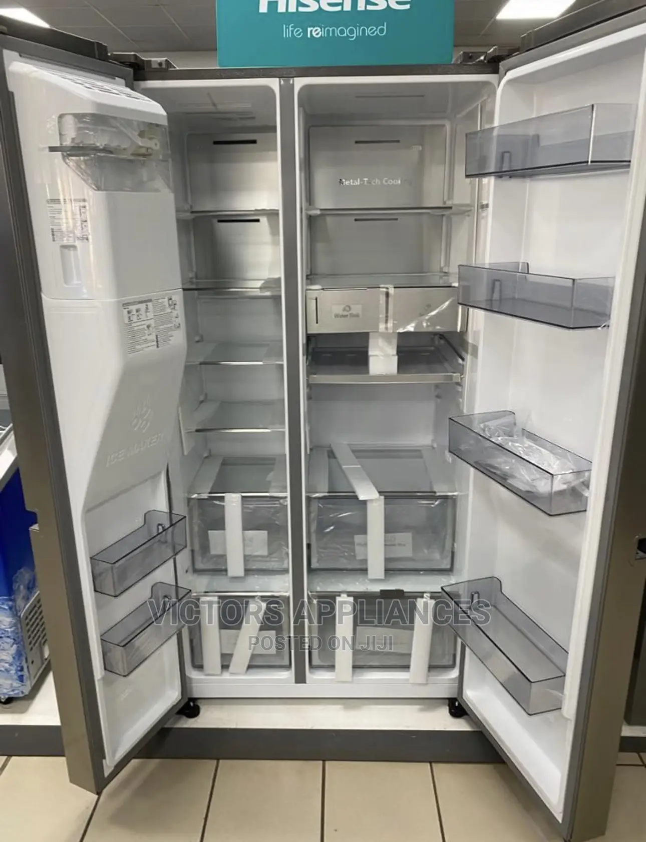 Hisense 720L Refrigerator With Water Ice Cube Make