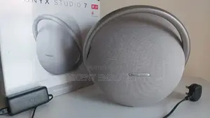 Onyx Studio 7