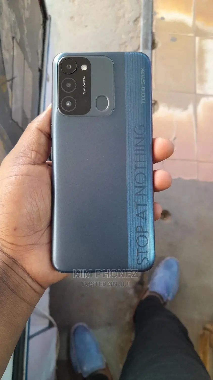 Tecno Spark 8C 64 GB Gray