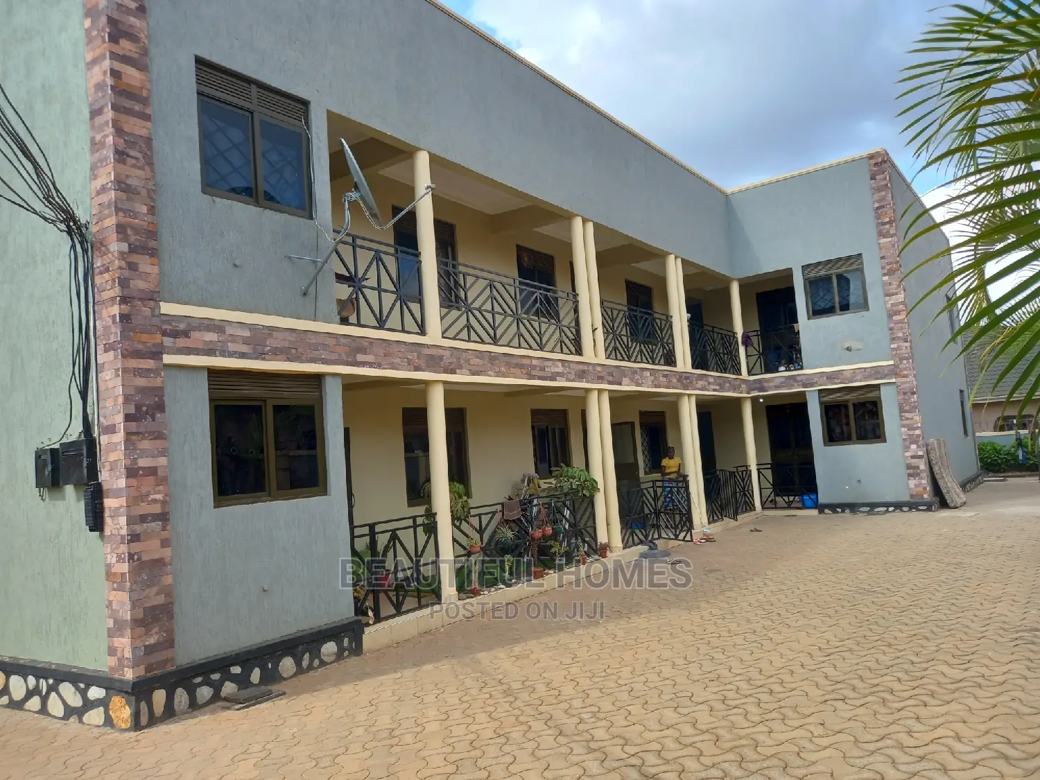 Furnished 1bdrm Block of Flats in Kira Town, Central Division for sale