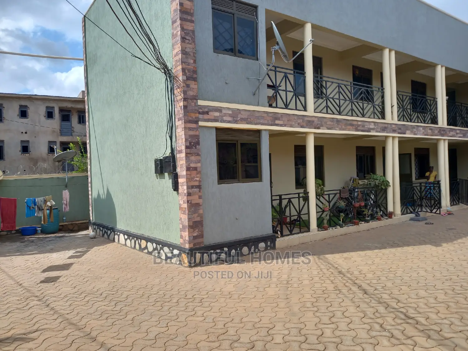 Furnished 1bdrm Apartment in Kira Tarmack for sale