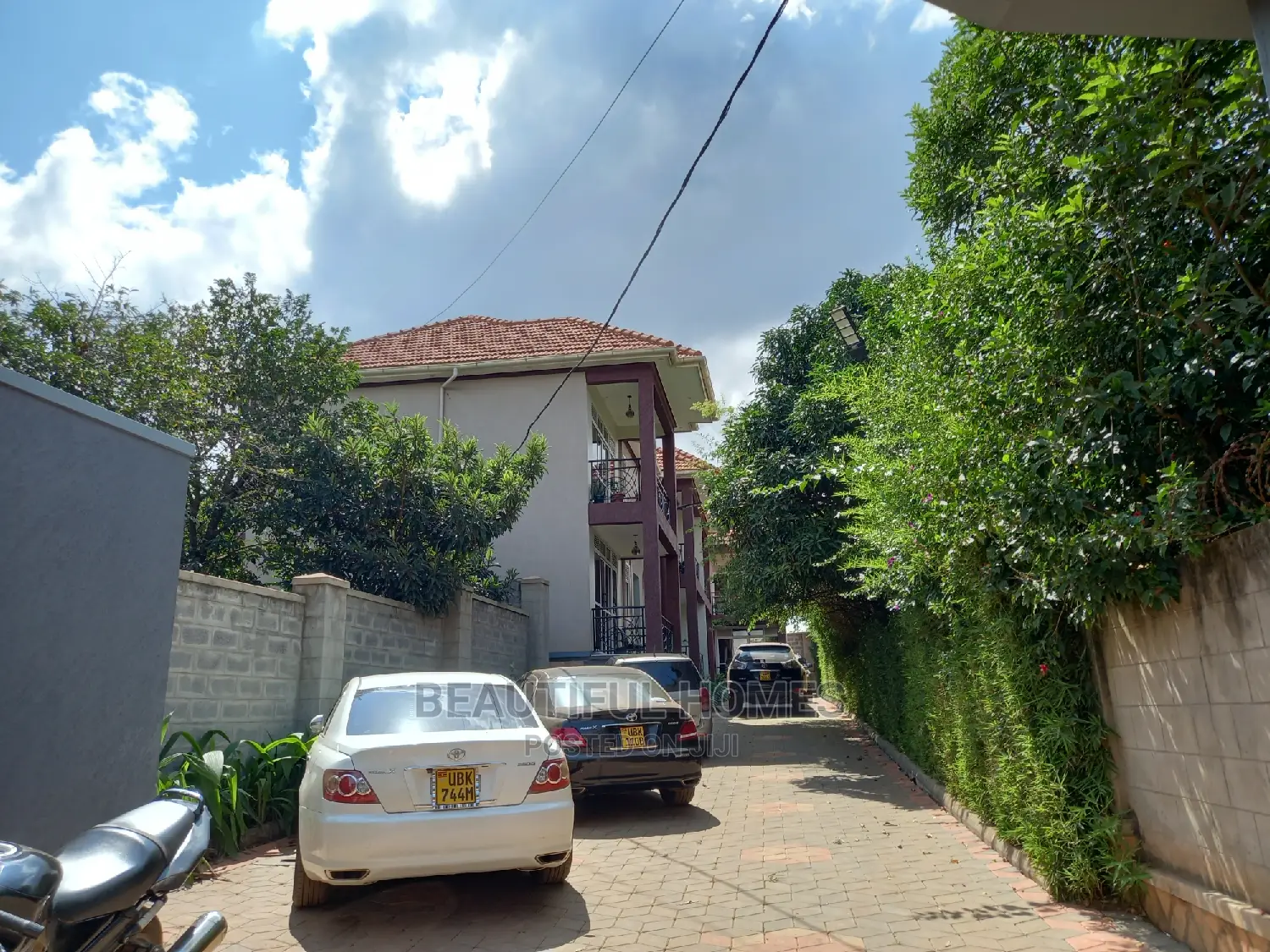 Furnished 1bdrm Apartment in Kira for sale
