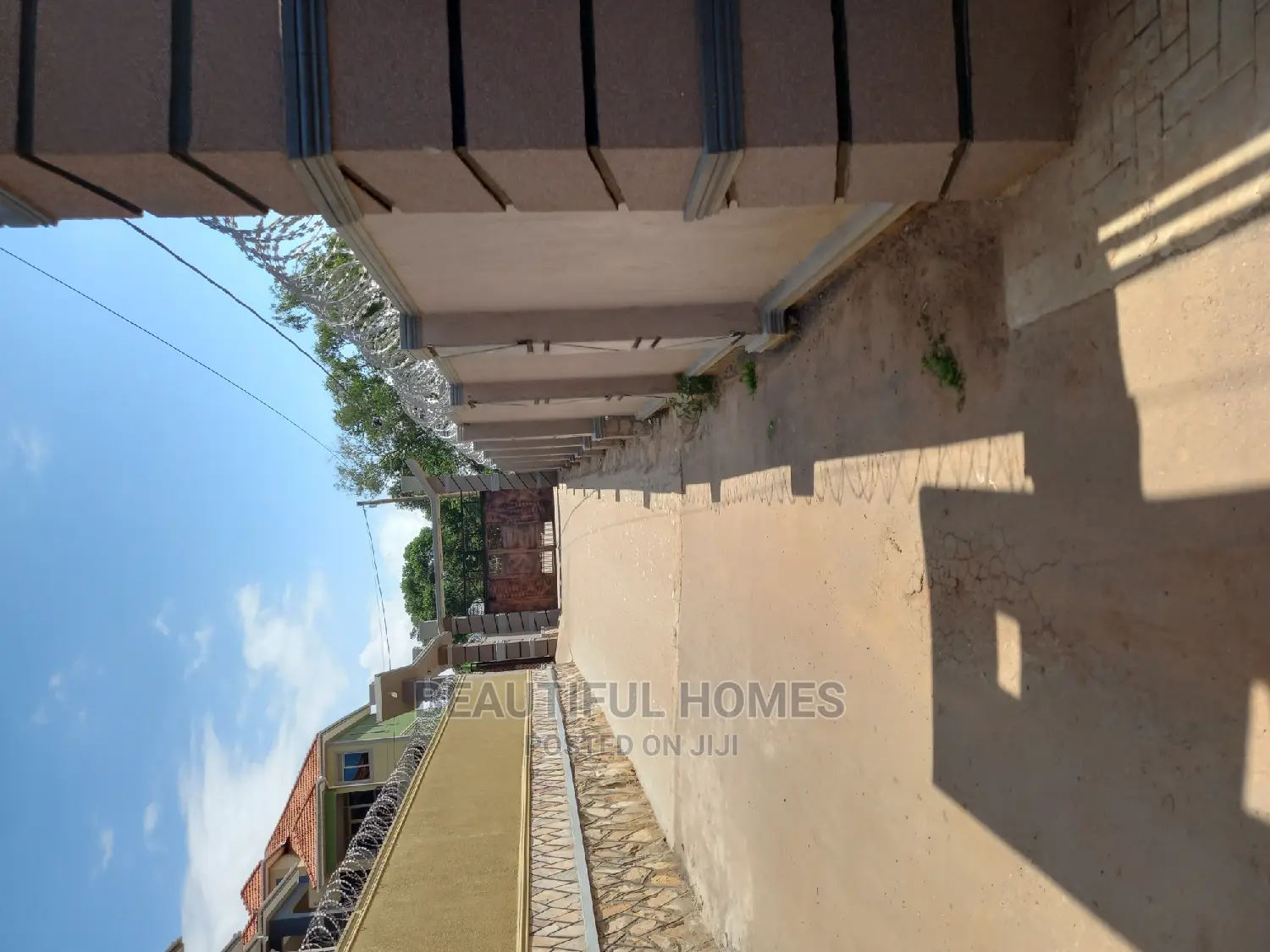 Furnished 2bdrm Apartment in Kyaliwajjara Tarmack, Central Division
