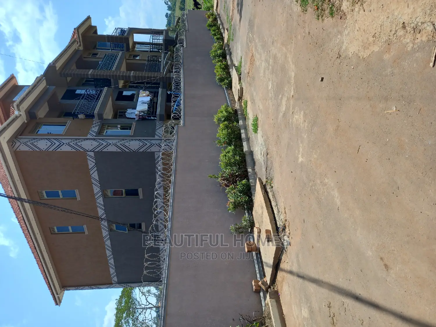 Furnished 2bdrm Block of Flats in Kyaliwajjara, Central Division