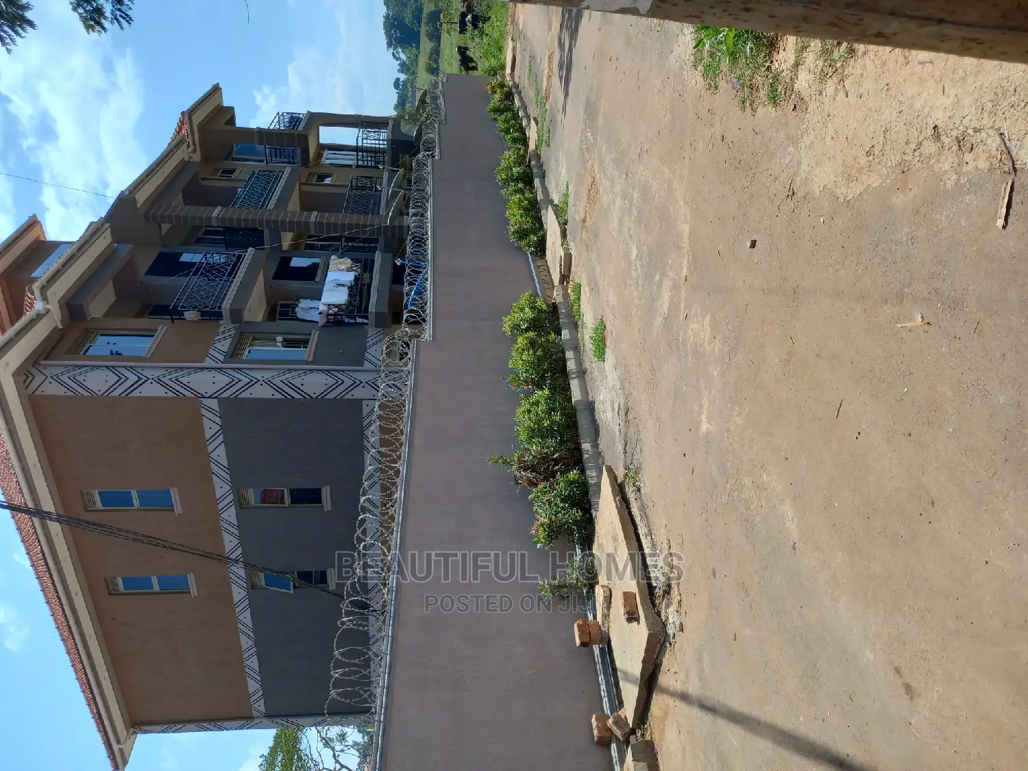 Furnished 2bdrm Block of Flats in Kyaliwajjara, Central Division