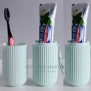 Portable Adjustable Toothbrush Holder