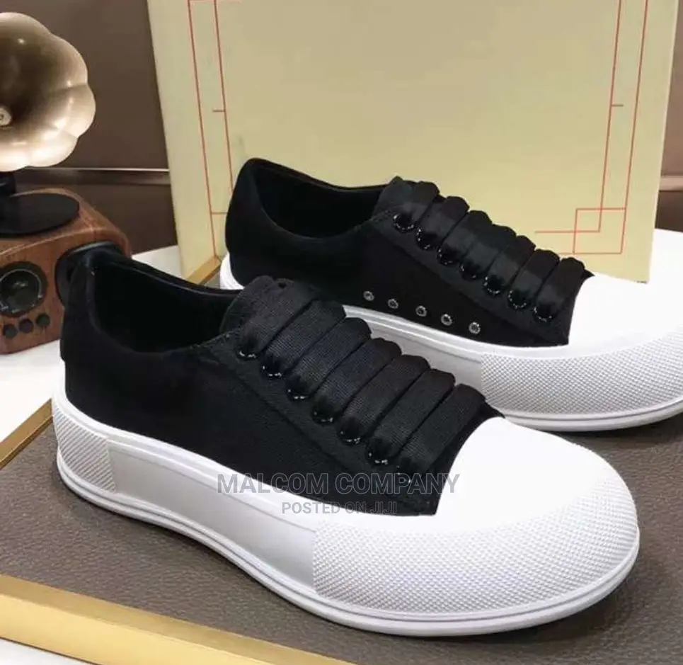 Alexander McQueen Shoe