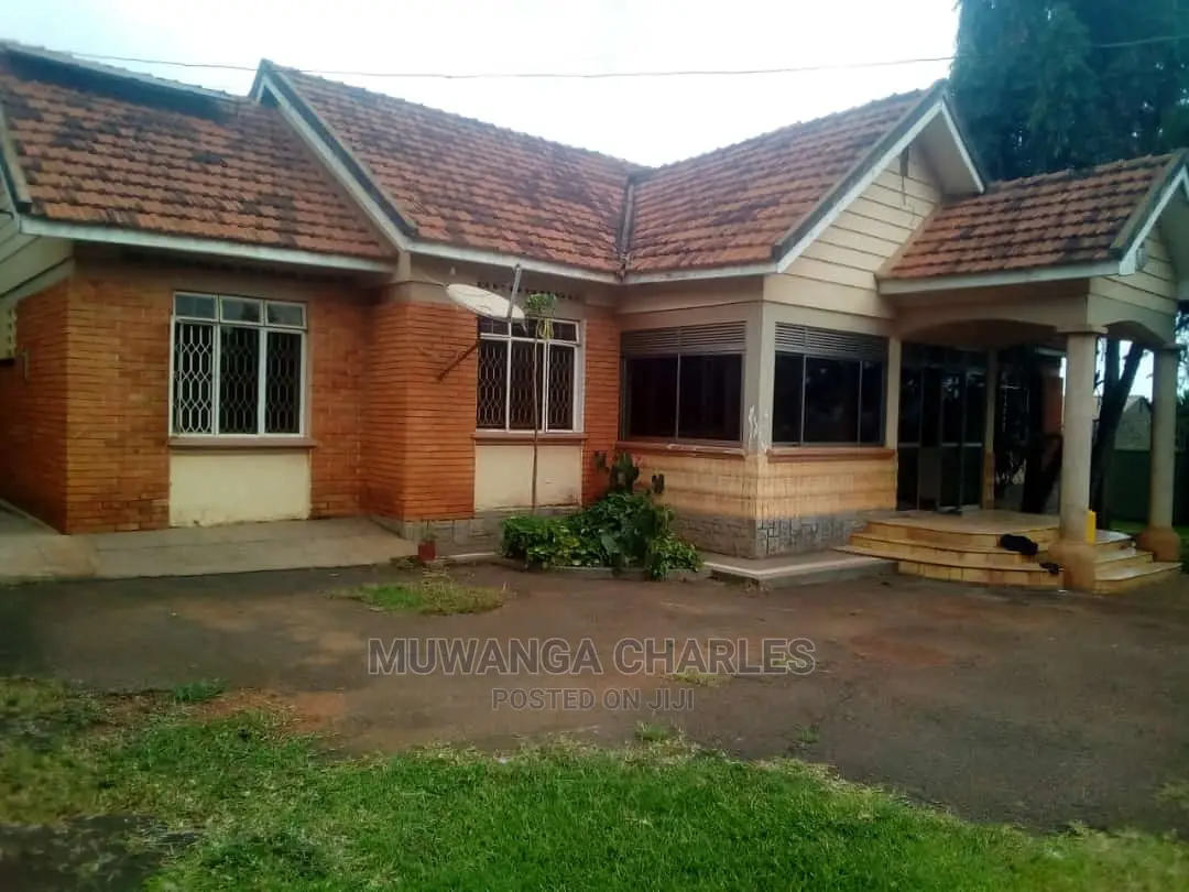 4bdrm Bungalow in Fs Properties Ltd, Central Division for rent
