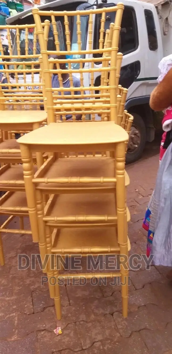 Armless Chair
