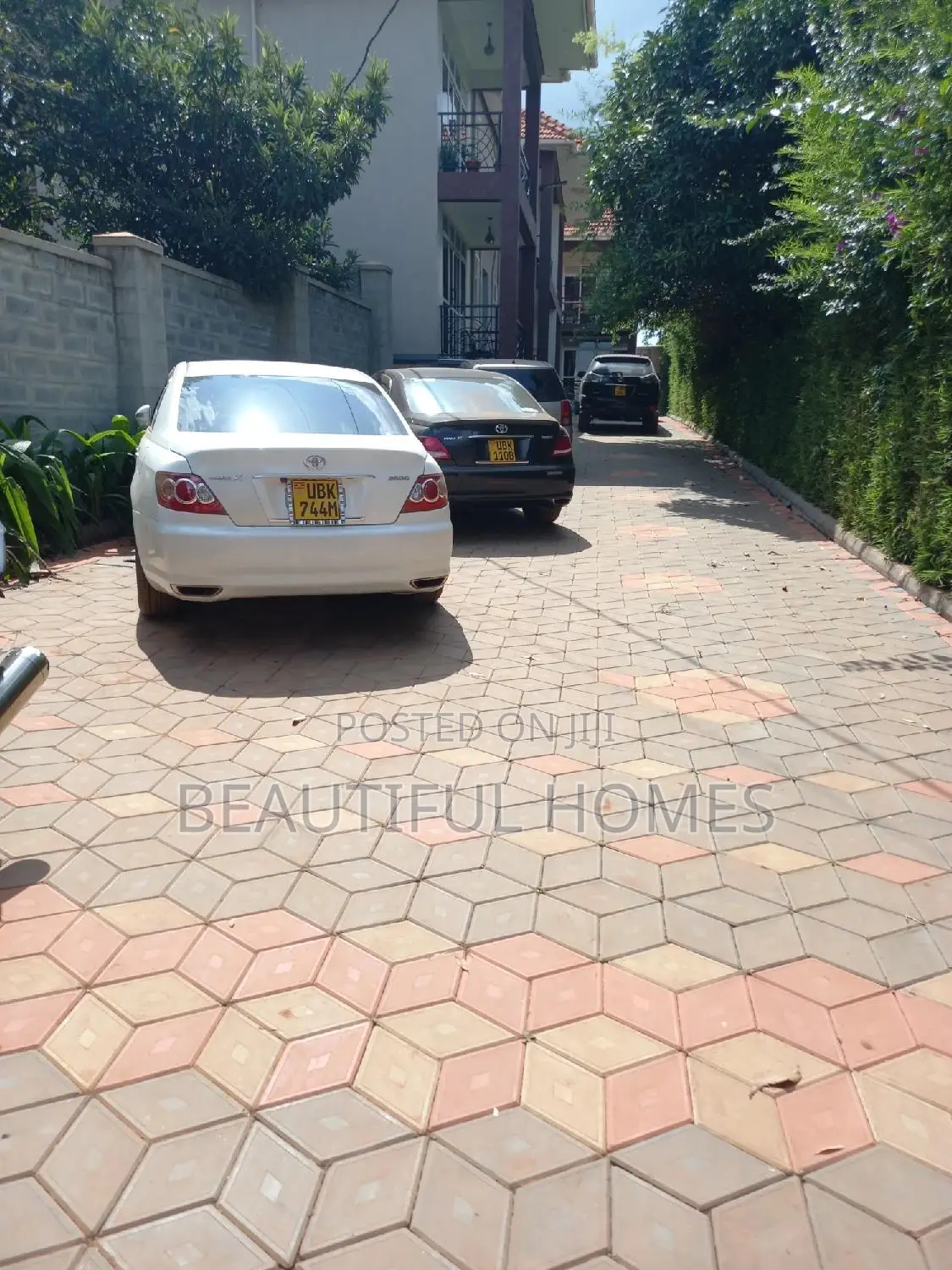 Furnished 1bdrm Apartment in Kira for sale