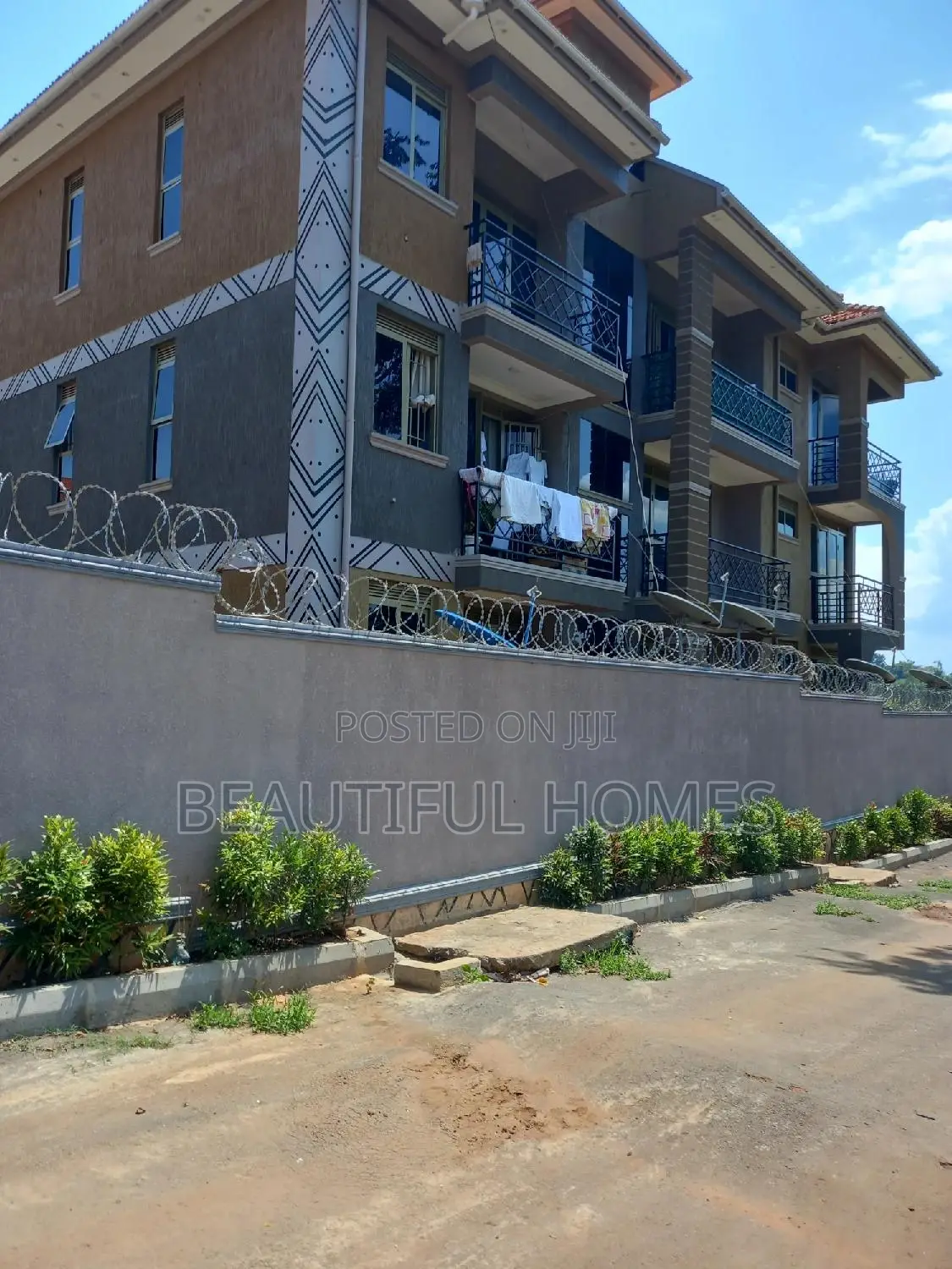 Furnished 2bdrm Apartment in Kyaliwajjara Tarmack, Central Division