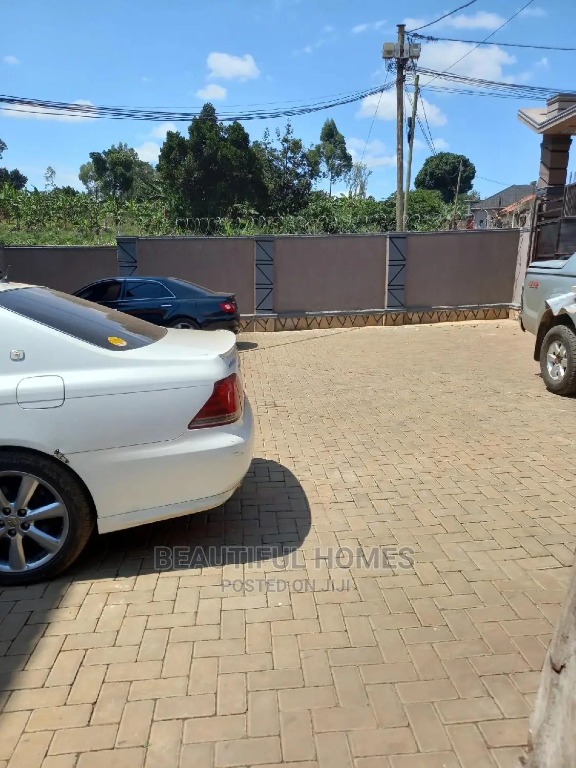 Furnished 2bdrm Apartment in Kyaliwajjara Tarmack, Central Division