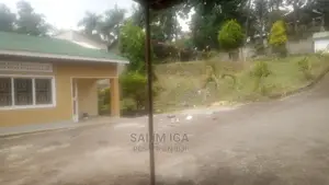 4bdrm Bungalow in Kololo Property, Central Division for rent