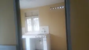 4bdrm Bungalow in Kololo Property, Central Division for rent