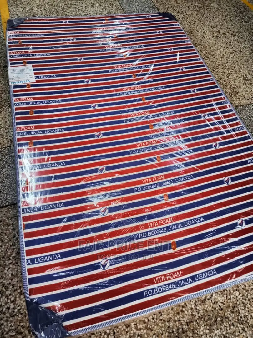 Vitafoam Mattress Sealed Cover.4x6x6inches.( Red)