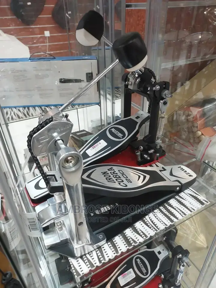 IRON COBRA 200 Double Chain Heavy Duty Drum Kick Pedal.