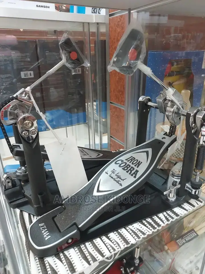 IRON COBRA 200 Double Chain Heavy Duty Drum Kick Pedal.