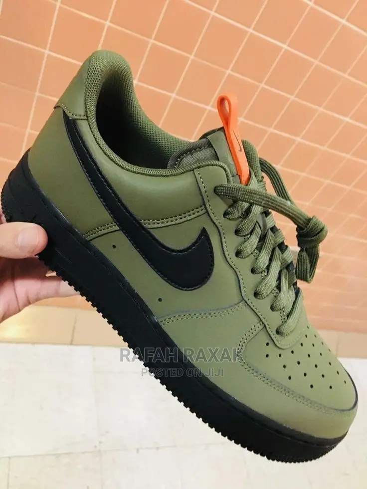 Men’S Classic Army Green Airforce 1 Sneaker