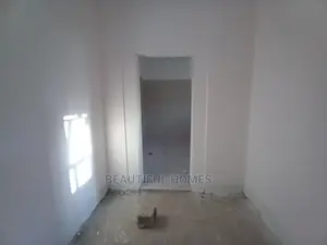 Furnished 5bdrm Duplex in Kira for sale