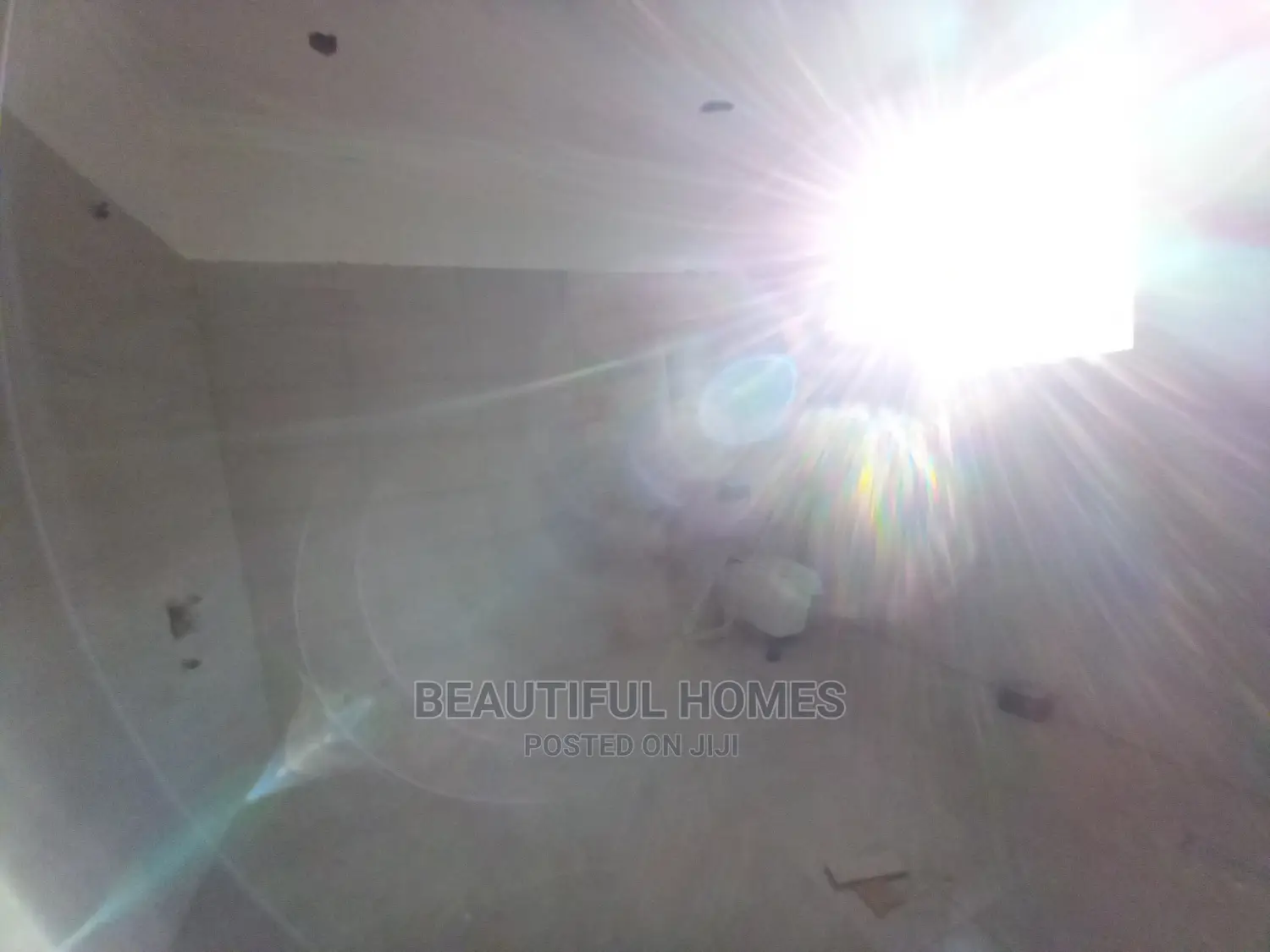 Furnished 5bdrm Duplex in Kira for sale