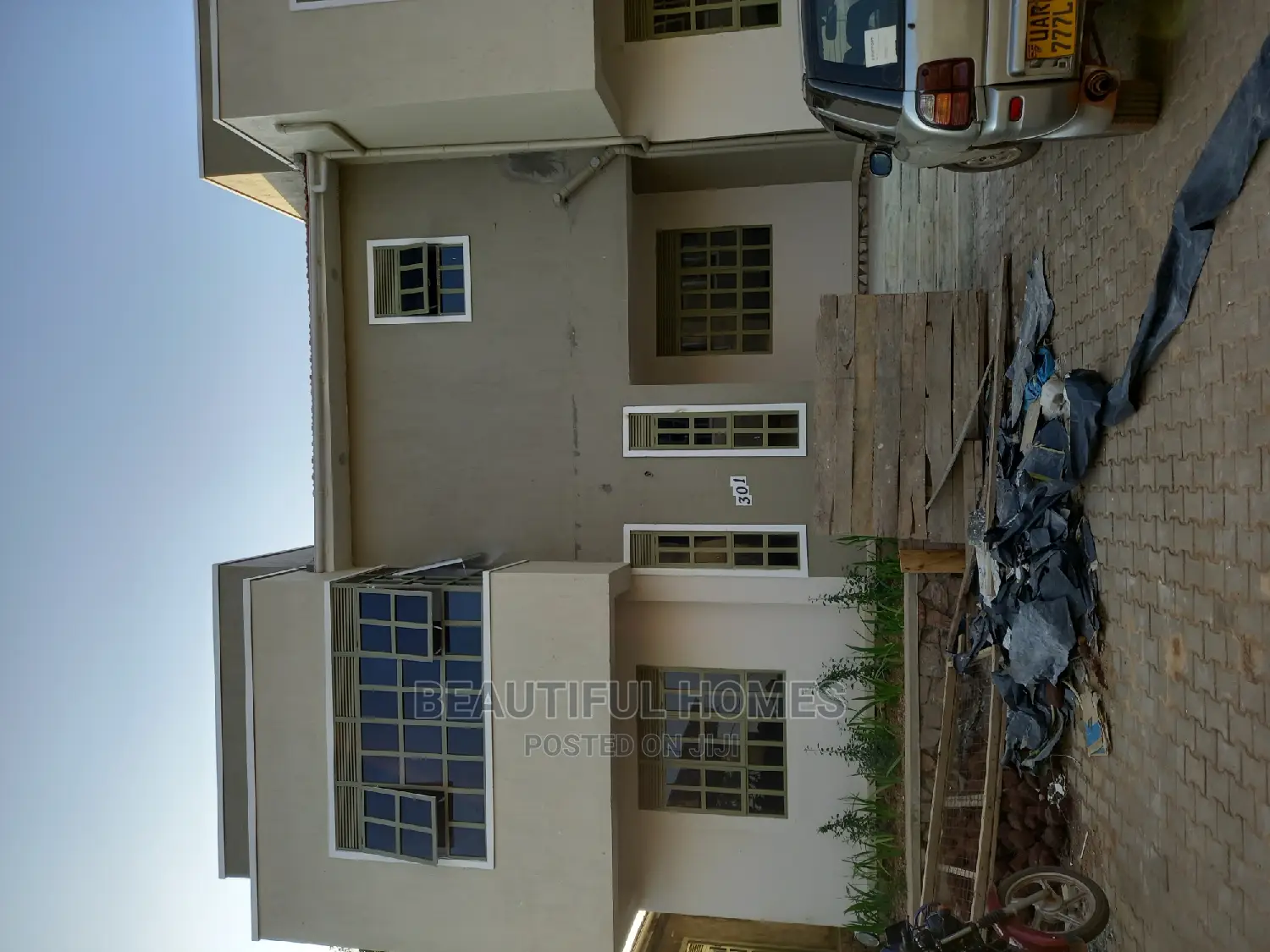 Furnished 5bdrm Duplex in Kira for sale