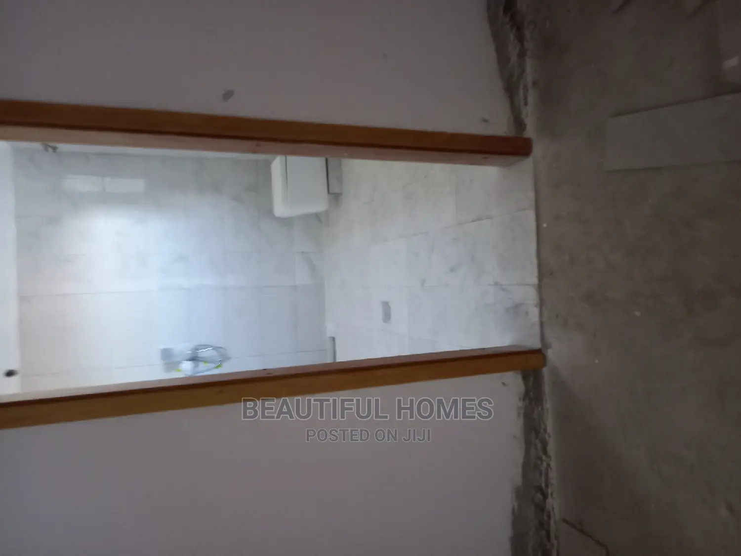 Furnished 5bdrm House in Kira for sale