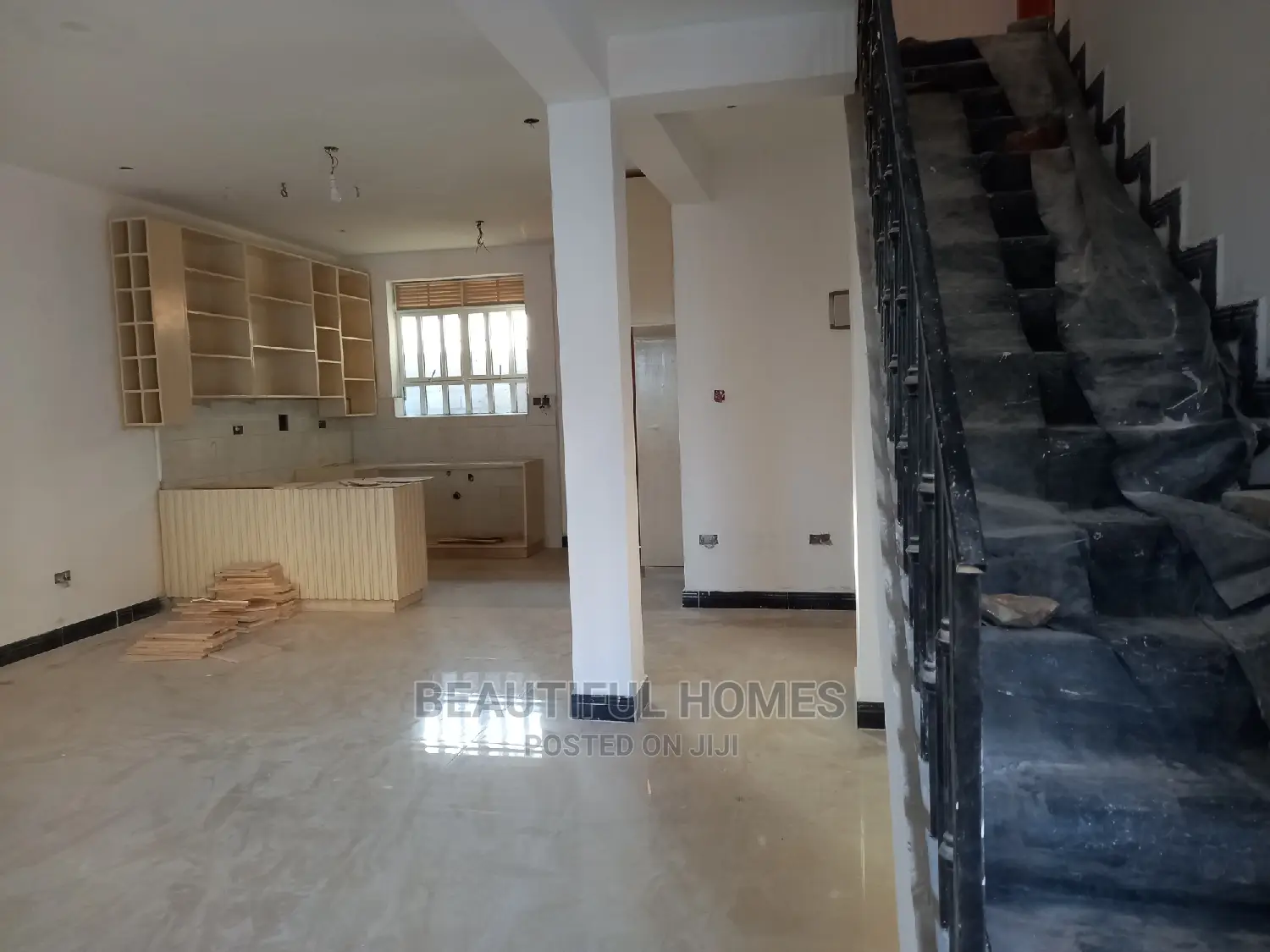 Furnished 5bdrm House in Kira Estate for sale