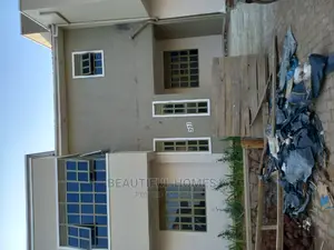 Furnished 5bdrm House in Kira Estate for sale