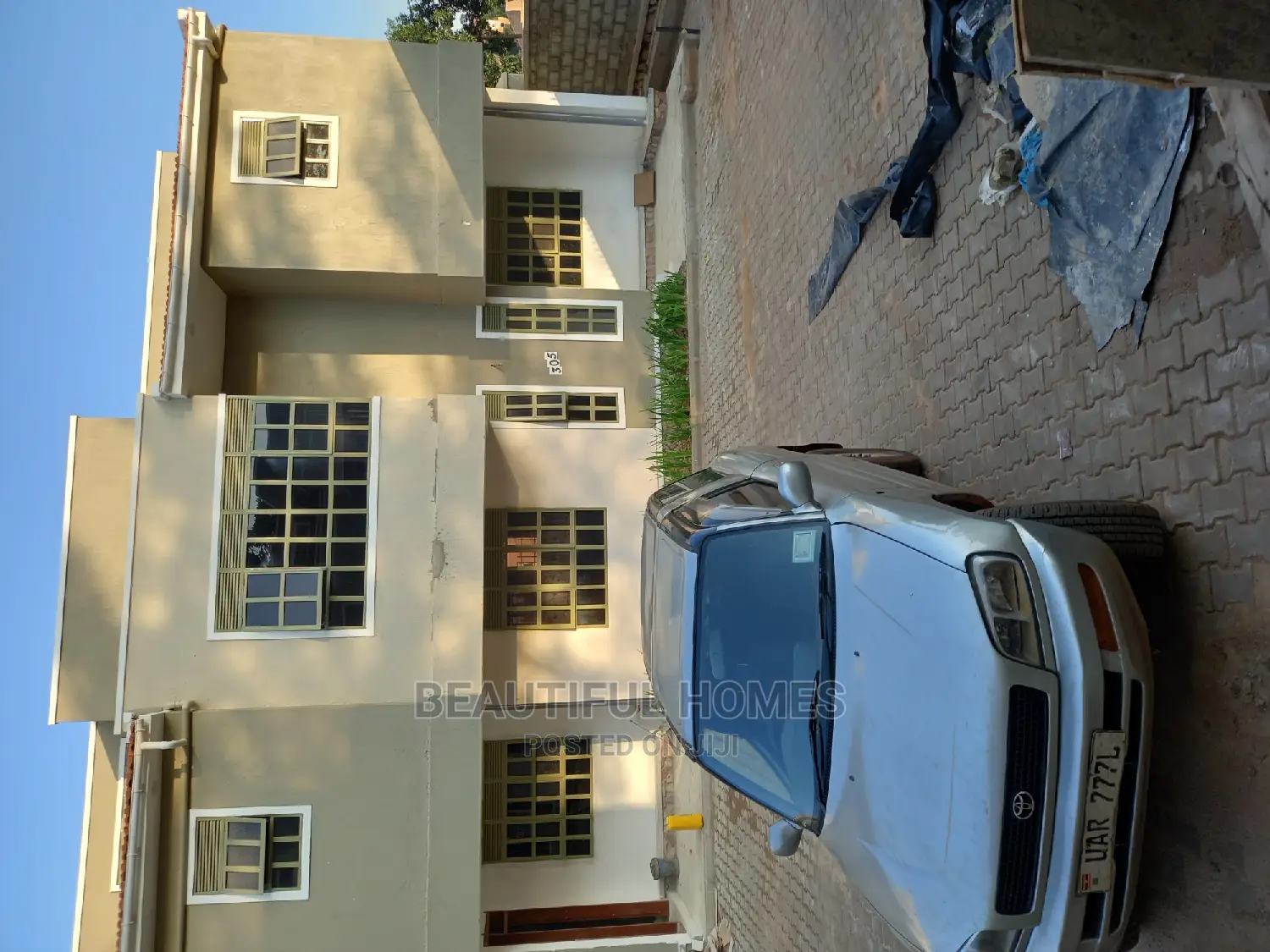 Furnished 5bdrm Mansion in Kira Corporate for sale