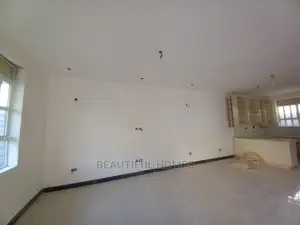Furnished 5bdrm Mansion in Kira Corporate for sale