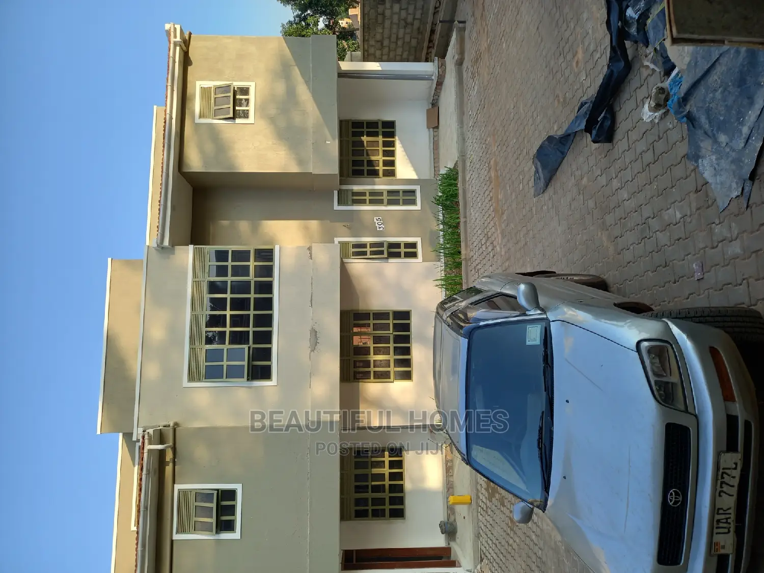 Furnished 5bdrm Maisonette in Kira Wealthy for sale