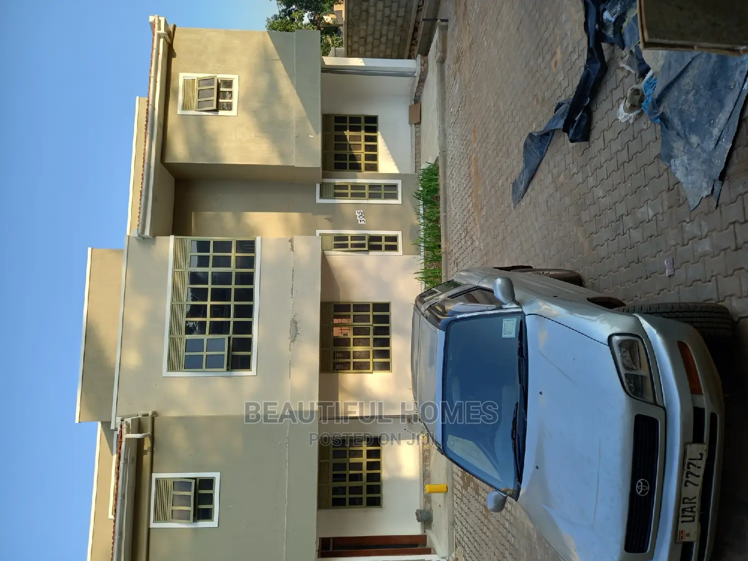 Furnished 5bdrm Maisonette in Kira Wealthy for sale