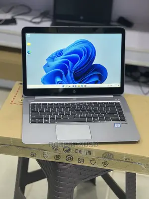 Photo - New Laptop HP EliteBook Folio 1040 G2 8GB Intel Core I5 SSD 256GB
