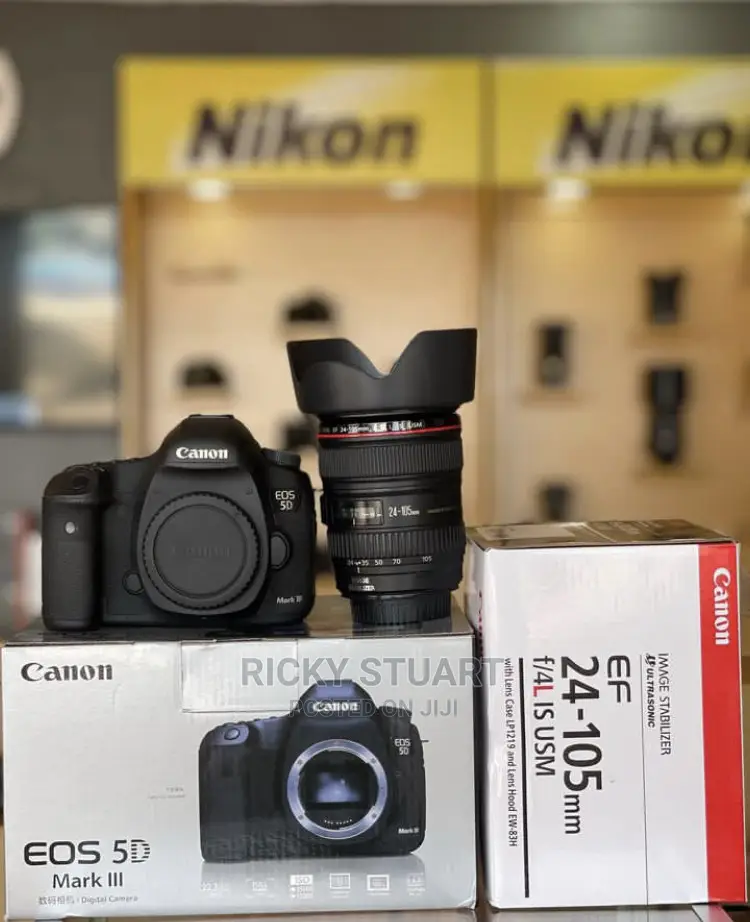 Canon 5D Mark Iii WTH 24-105mm Lens