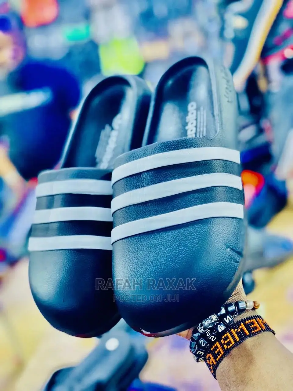 Classicblack Adidas Rubber Push in Sandals