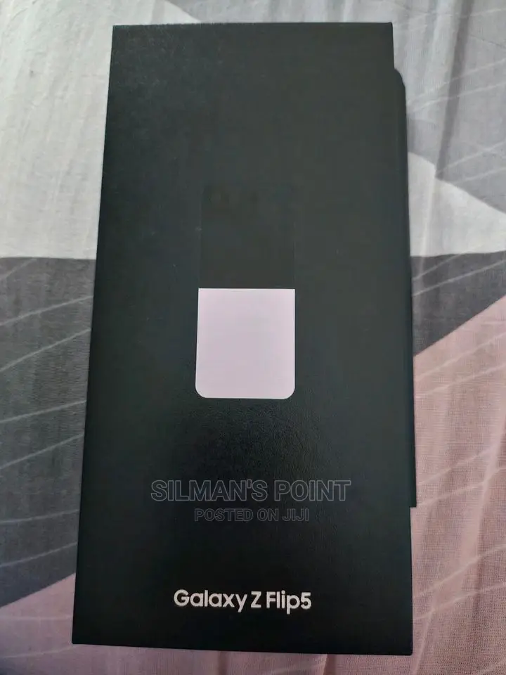 New Samsung Galaxy Z Flip 5 256 GB Purple