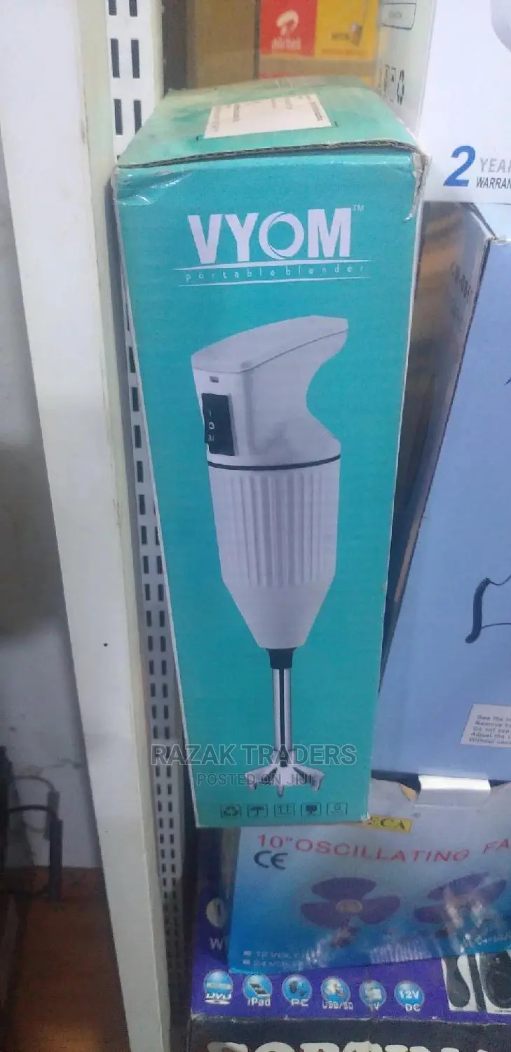 Smooth Functioning Hand Blender