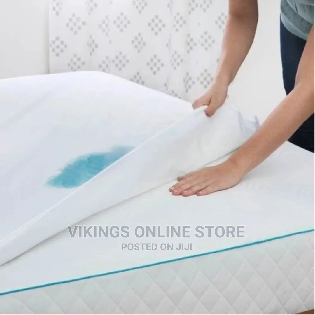 Elegant Fitted Waterproof Mattress Protector