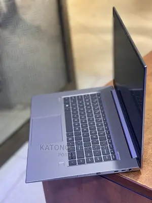 New Laptop HP Zbook Studio G7 32GB Intel Core I7 SSD 1T