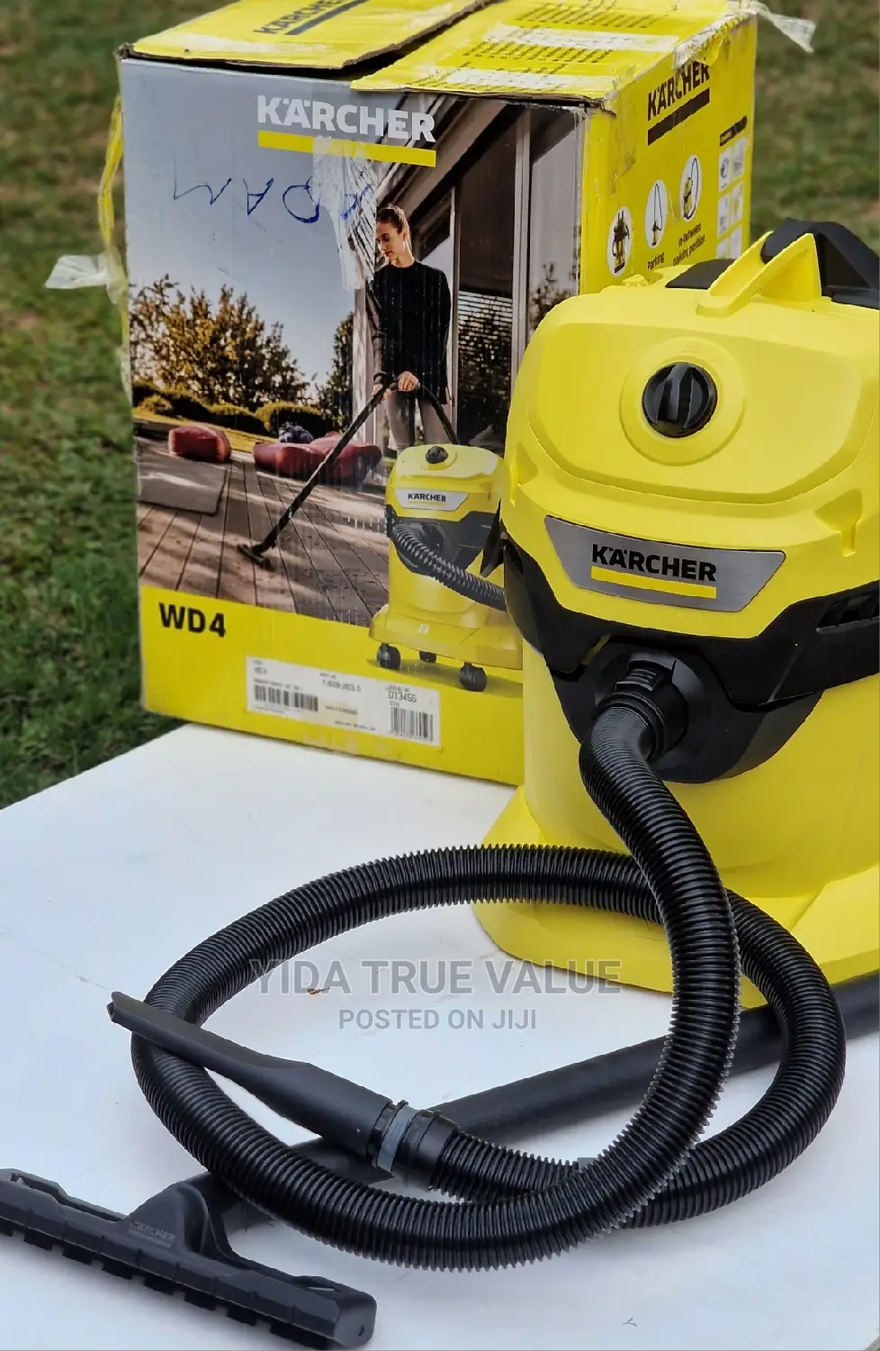 Karcher Vaccum Cleaner WD 4 Wet and Dry
