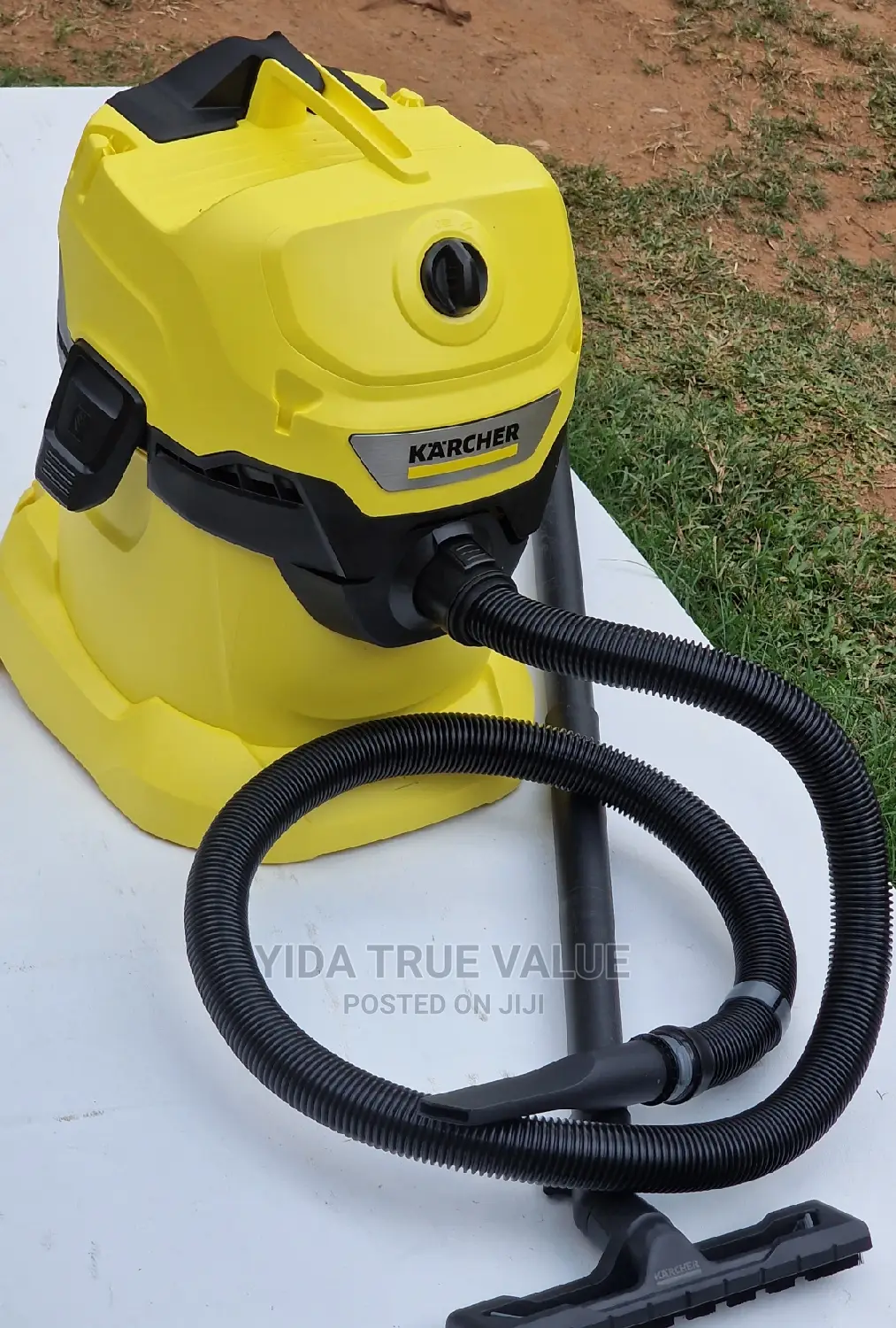 Karcher Vaccum Cleaner WD 4 Wet and Dry