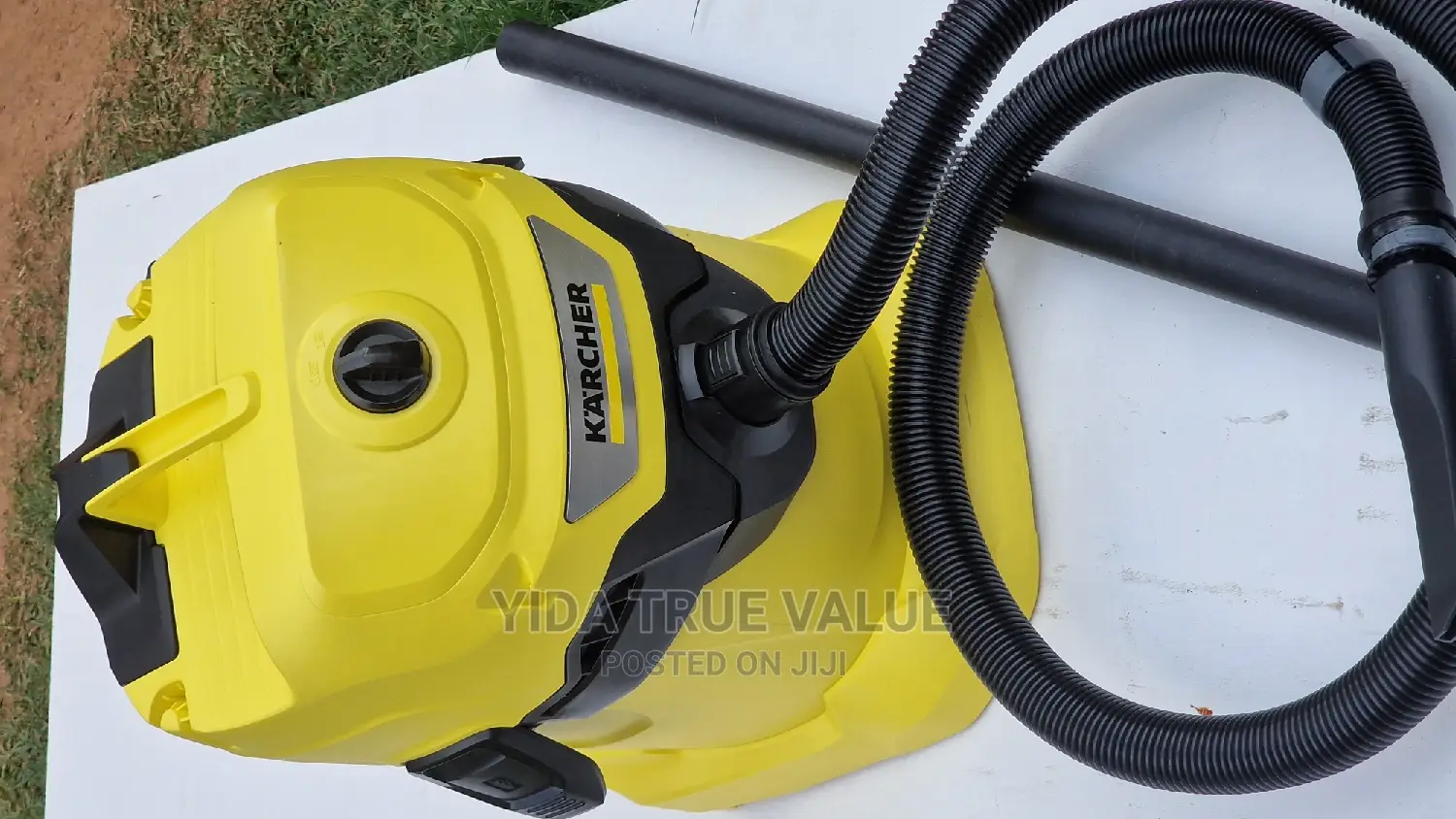 Karcher Vaccum Cleaner WD 4 Wet and Dry